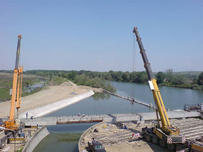 Lifting services to Ηydroelectric dam to Eleousa area